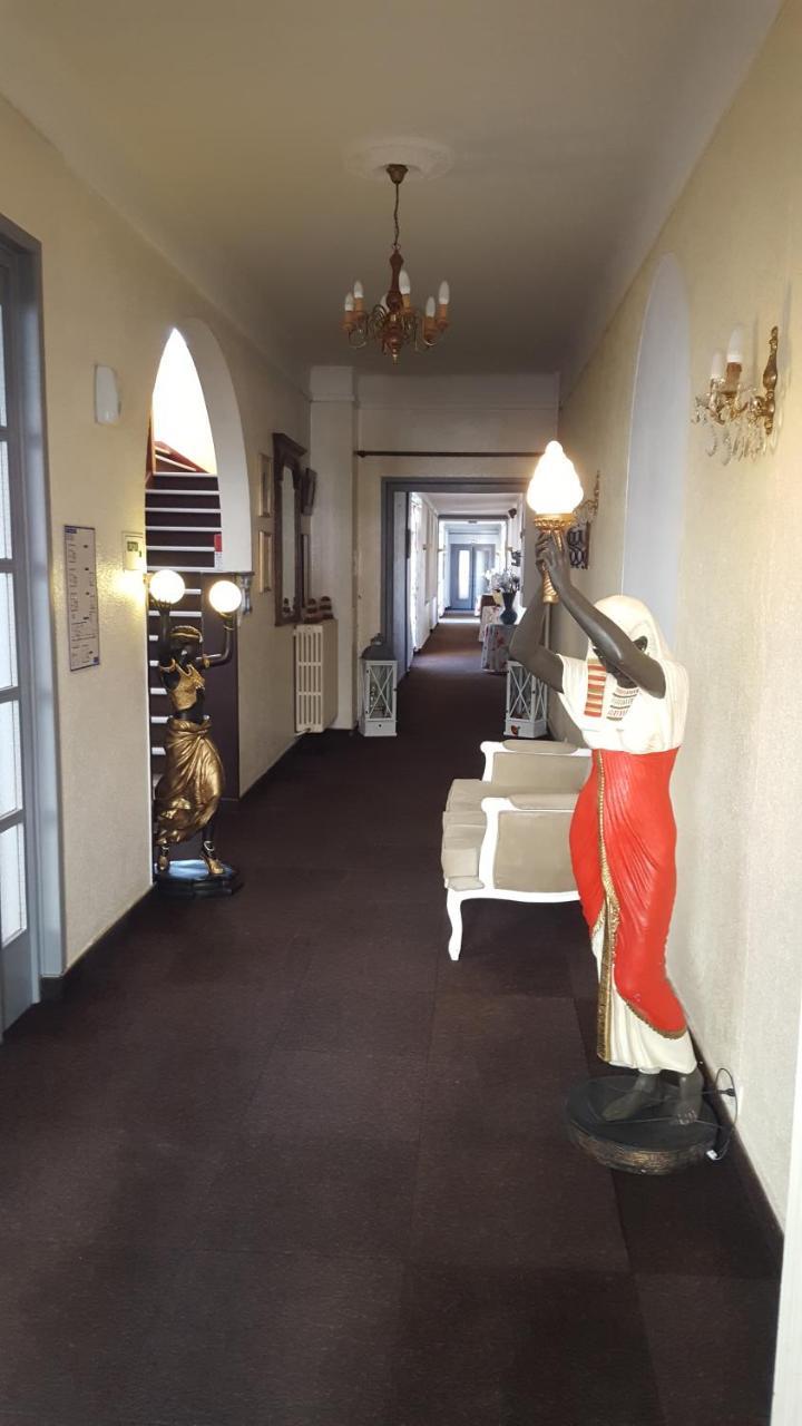 Hotel De La Cloche Sp Reims Eksteriør billede