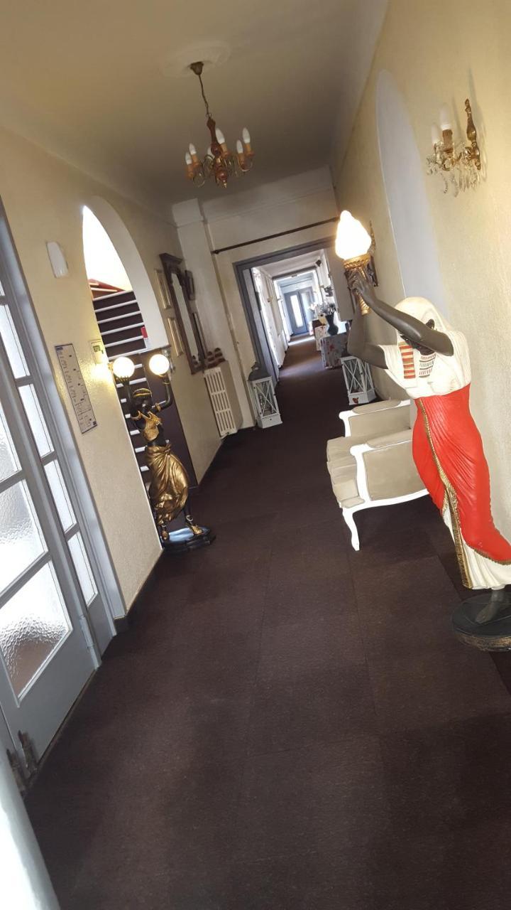 Hotel De La Cloche Sp Reims Eksteriør billede