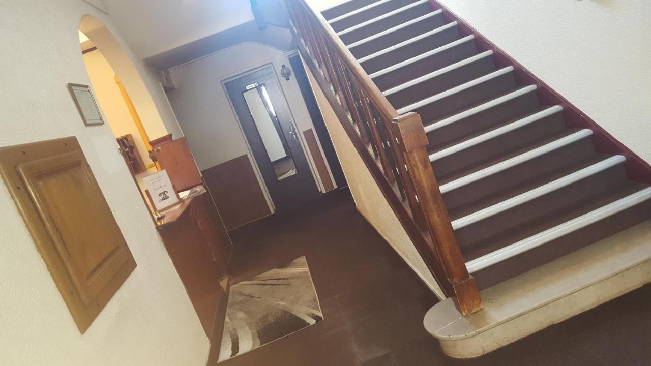 Hotel De La Cloche Sp Reims Eksteriør billede